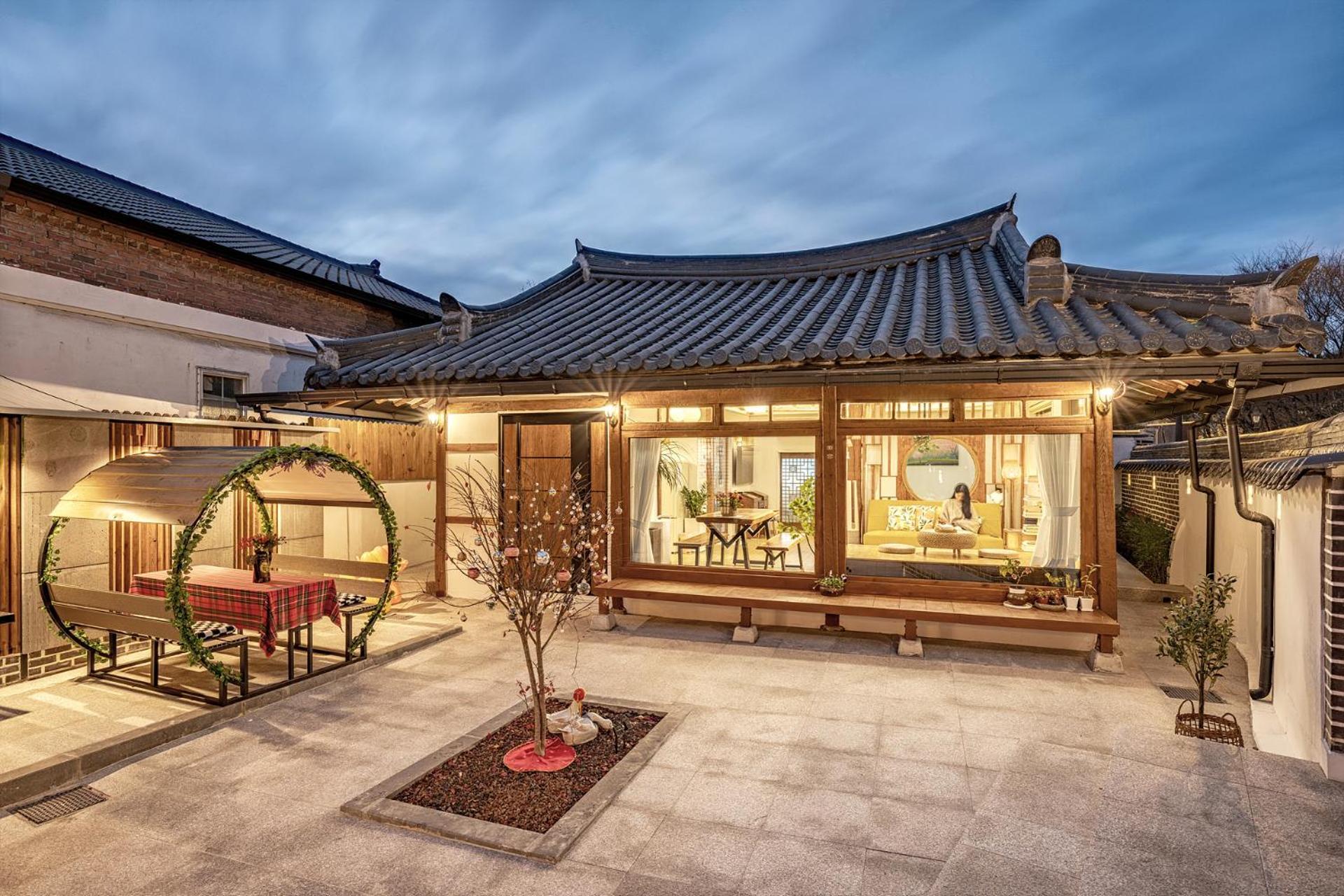 And Spring Hotel Jeonju Exterior photo